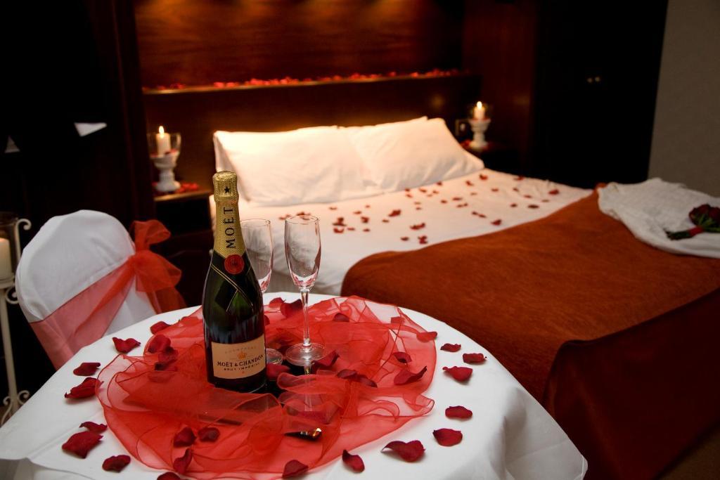 Grand Hotel Moate Room photo