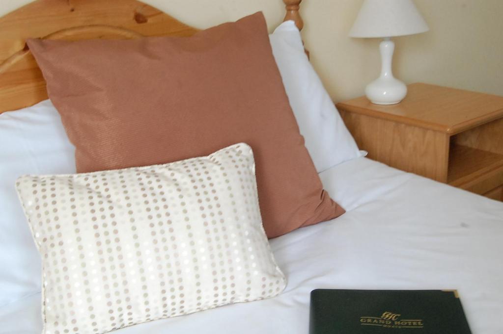Grand Hotel Moate Room photo